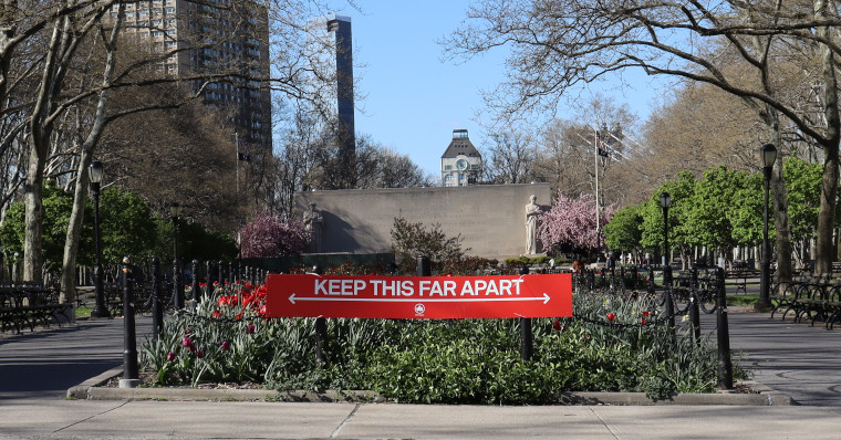 NYC in the Coronavirus lockdown - Brooklyn War Memorial 